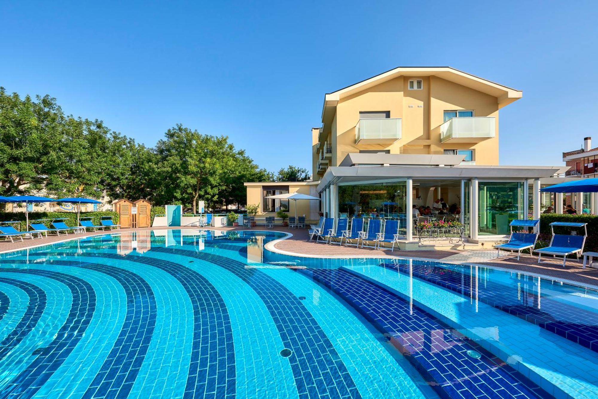 Junior Family Hotel Cavallino-Treporti Kültér fotó