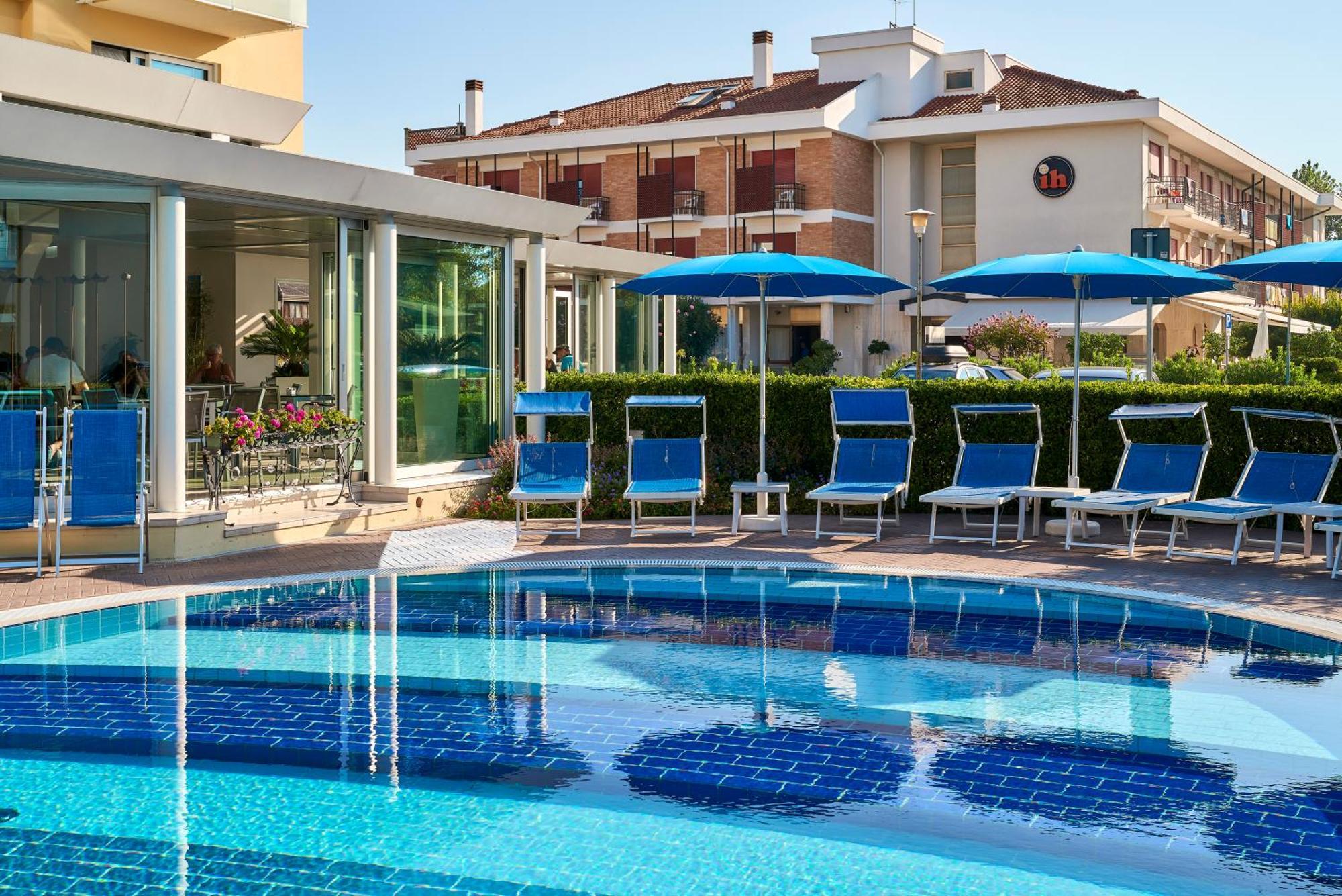 Junior Family Hotel Cavallino-Treporti Kültér fotó