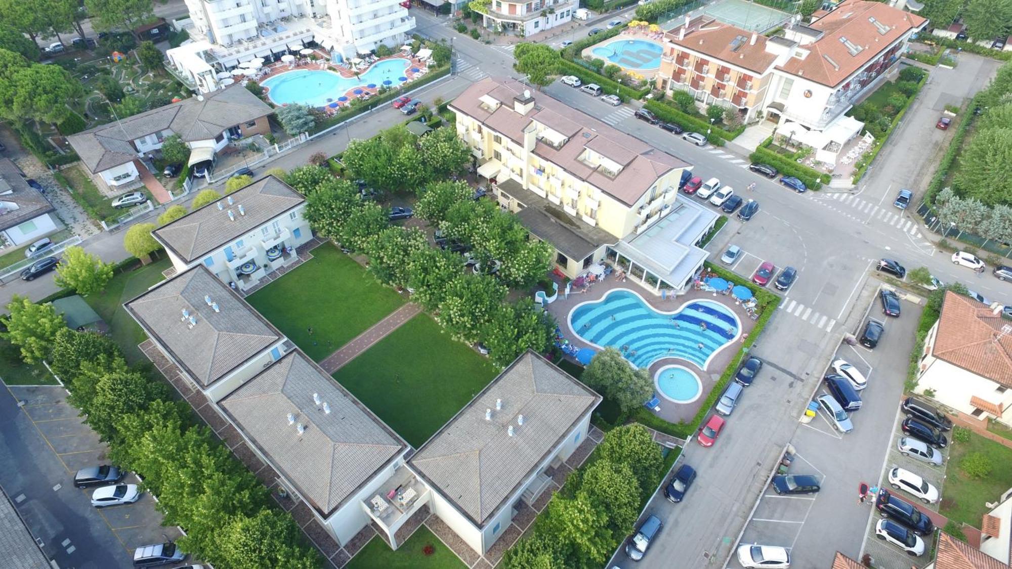 Junior Family Hotel Cavallino-Treporti Kültér fotó